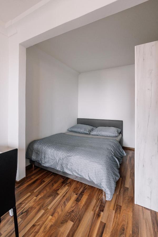 Cozy Apartment In Ruzinov Братислава Екстериор снимка