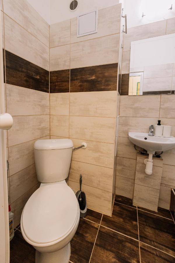 Cozy Apartment In Ruzinov Братислава Екстериор снимка